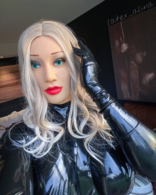 staying in a hotel, ur joining me? https://t.co/guWzooJEgX<a href="/tag/latex"class="tags"><span>#latex</span></a><a href="/tag/rubberdoll"class="tags"><span>#rubberdoll</span></a><a href="/tag/latexcatsuit"class="tags"><span>#latexcatsuit</span></a>