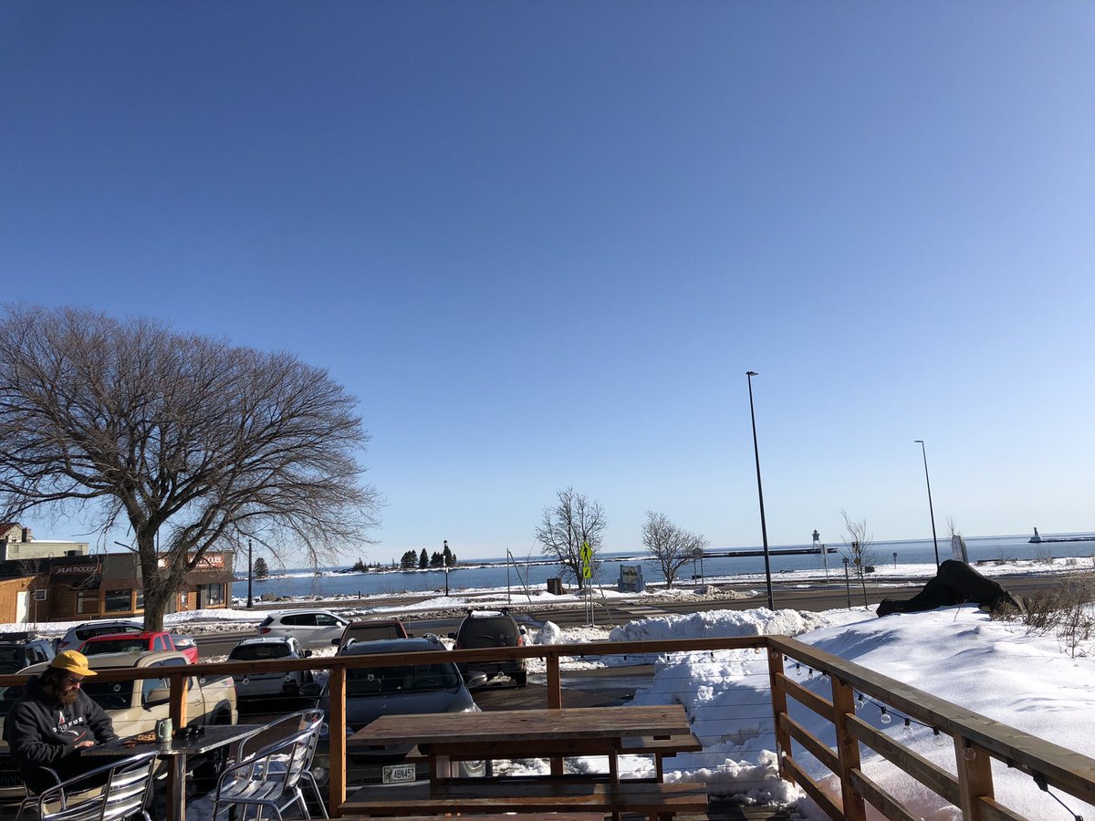 stevenoonansong's tweet photo. My interview w/Will Moore @WTIPradio airs FRI 4/1, 6pm CDT on The Scenic Route! We had a fun time @VoyageurBrewMN in #grandmarais #MN talking about my album Dreamland &amp; time working w/ #Prince. Tune in locally or stream at https://t.co/V12gWPumJ8. Thx, #WTIP!#northshoremn #radio https://t.co/XwOOWWRo1p