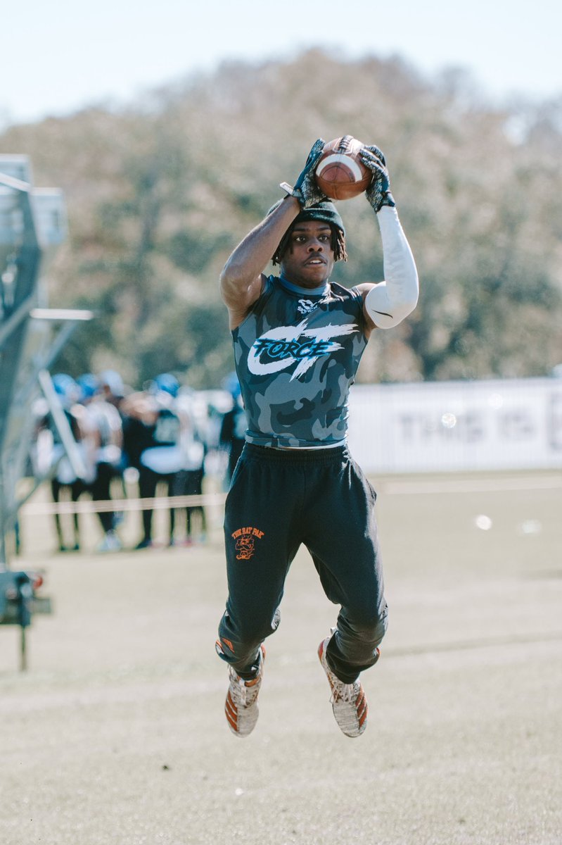 CEO of UPTOPAIRLINES

This ELECTR⚡️C playmaker will flourish in any offense. 

He’s Jamar Chase and Kadarius Toney combined!