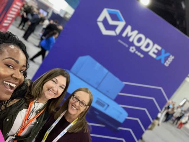 BlueSkyExhibit's tweet photo. We are grinning ear to ear at @poweredbymhi's MODEX 2022 because tradeshows are finally back in full swing following a TWO year-long absence! 😁 

#MODEX2022 #MODEXShow #atlanta #supplychain #supplychainsolutions #blueskyexp #experienceexcellence https://t.co/RND5xQClGr