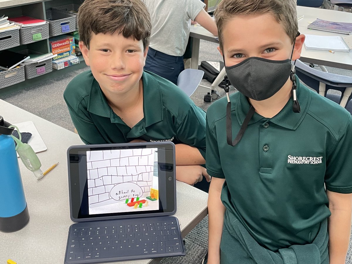 msjanack's tweet photo. My favorite day of the year! #gummybear governments in #5thgrade ⁦@Shorecrest⁩ Kids are so creative modeling the elements of governments we’ve learned about. #collaboration #handsonlearning #eduprotocols https://t.co/Ns58EwYTMh
