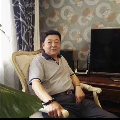yanlin1069's tweet photo. #新头像 https://t.co/CZMyQ0uJCn