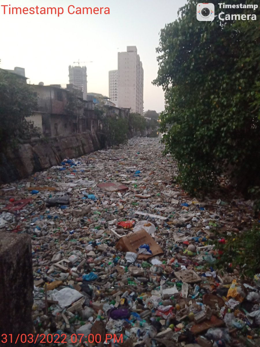 _GopalKotwal's tweet photo. 31/03/2022 year end pics , situation getting worse @mybmcSWD waiting for disasaster to happen @Lala_jani https://t.co/MW0XzVpDyk