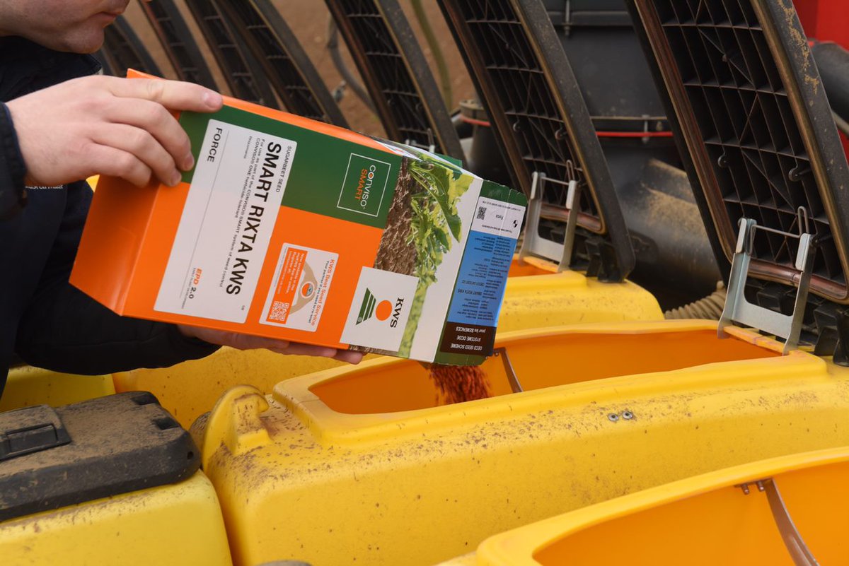KWSUKLtd's tweet photo. Beet sown?
Don’t forget to sign up the Beet Seed Service with just a few clicks &amp; you’ll benefit from 50% off replacement KWS EPD 2.0 seed should you need to re-sow! 
Start your registration now 👉 https://t.co/1RKepEpbdl https://t.co/hNInvU5VQl