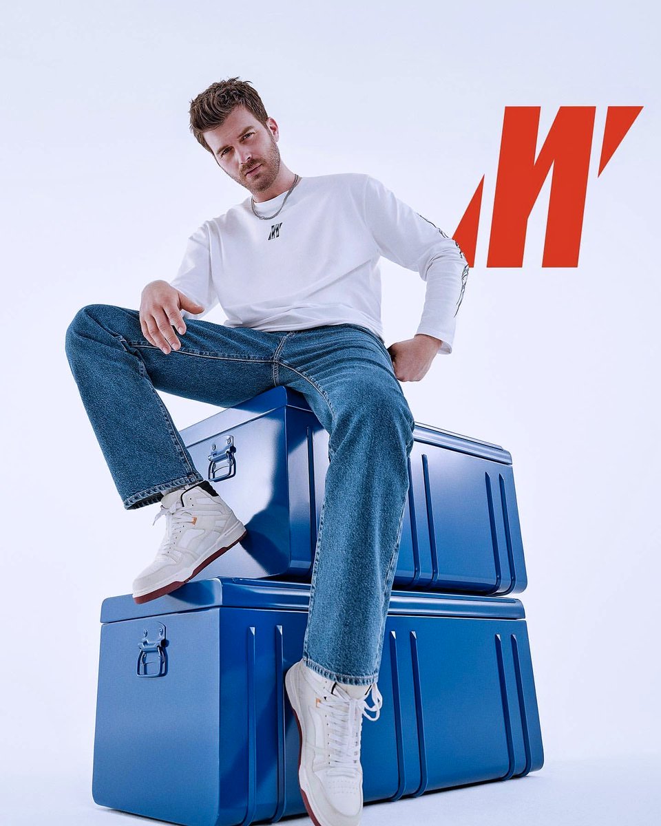KivancT_Arg's tweet photo. 🆕️🆕️🆕️

Kivanç x Mavi Spring-Summer 2022 💙✨

#KivançTatlituğ #mavi #kivançmavisi https://t.co/x22UInTlU2