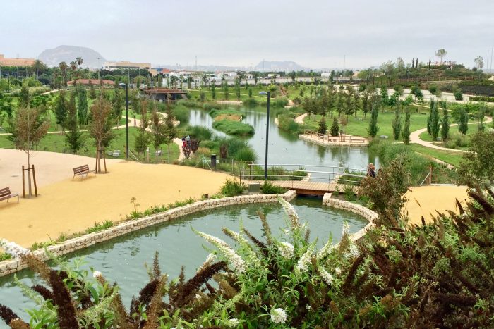 Aliforniano's tweet photo. Parque Inundable La Marjal, Alicante un espacio urbano de biodiversidad

Un parque único: tanto lúdico como de obra civil de ingeniería urbanístico

👉🏼 https://t.co/JyPz9Q3X2K 🌳🐸🦆🐿😍
#Alifornia #Alicante #ParqueInundable https://t.co/mPQ9Ywtb3O