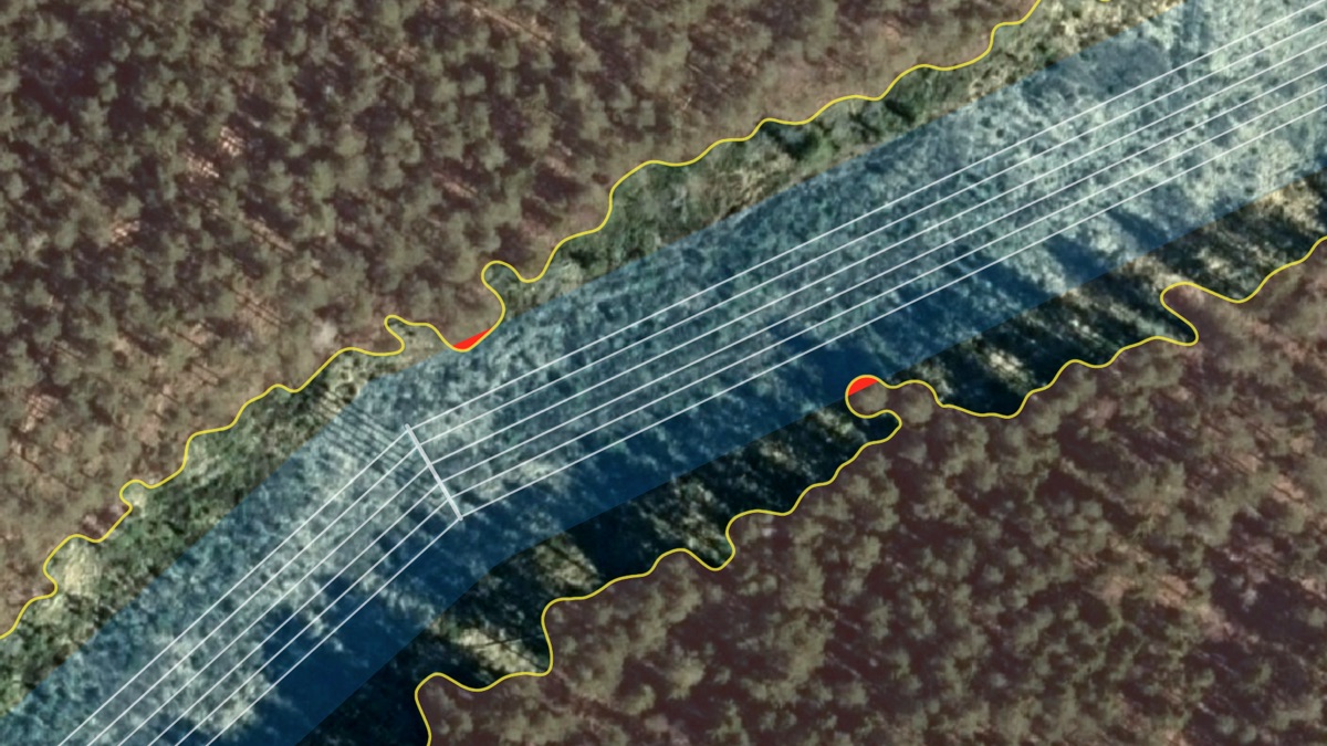 SpaceptAI's tweet photo. @SpaceptAI developed custom machine learning models that automatically detect #vegetation #encroachment near powerlines using #satelliteimagery.

#UAVs can be applied with this solution to facilitate a greater collection of data at a lower price. https://t.co/D5TFCvkuqD
