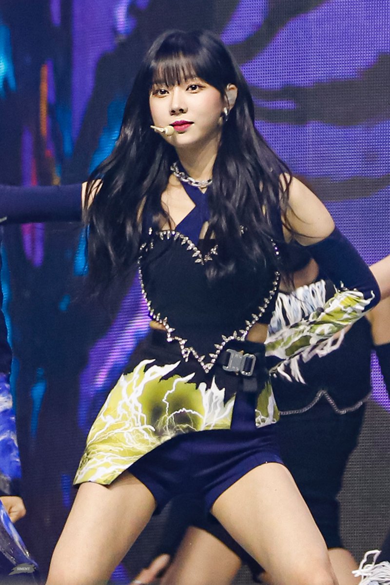 211114 월드케이팝 HQ 윈터

#에스파 #aespa #윈터 #WINTER 
#AprilFoolsDay