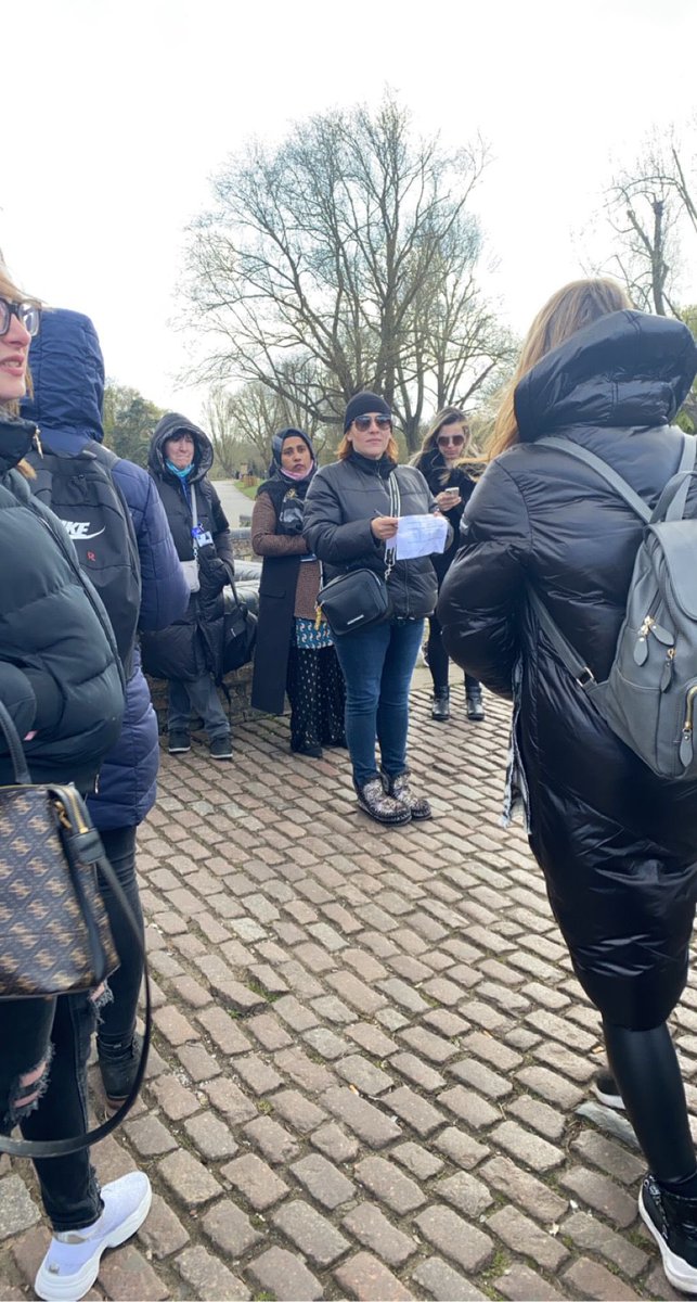 LauraIacsa's tweet photo. #newhamcollege #esolstudents #educationalvisit #Cambridge #puntingincambridge https://t.co/Ox2oETKr3Q