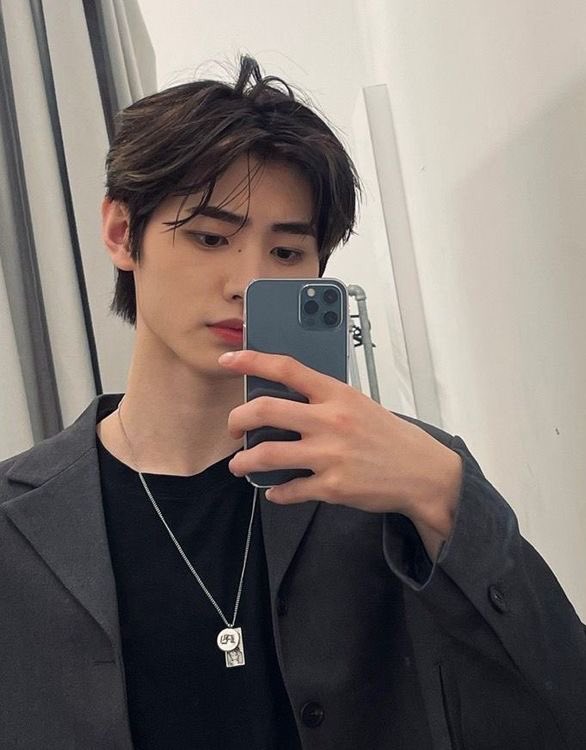 MlNAFEED's tweet photo. prettiest boy ever https://t.co/EIUdrf6KXz