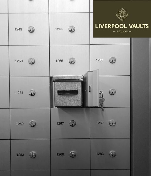 LiverpoolVaults's tweet photo. From watches to rings we have many size safety deposit boxes to suit all your storage needs.
Call Liverpool Vaults 0151 349 0429 today to book an appointment, We are open 7 days per week.

#liverpoolvaults #vault #secure #liverpool https://t.co/gvAifC37U0