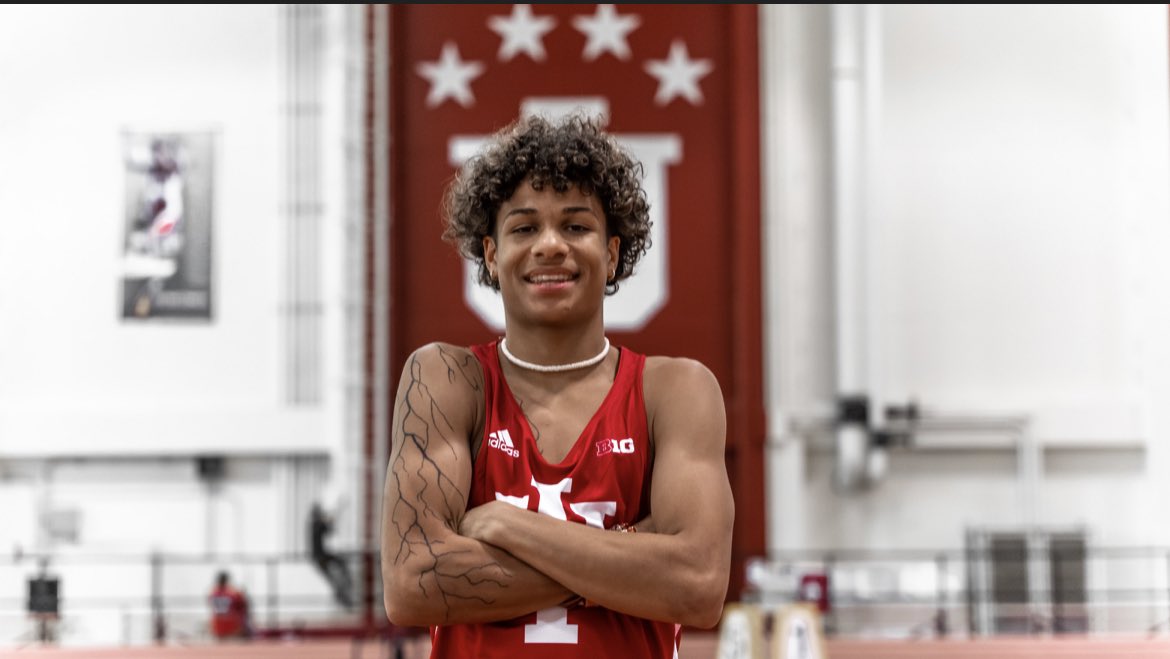 Gchamp2303's tweet photo. Official #1. Thank you @coacherb and the rest of the athletes and coaches at Indiana for bringing me out. #gohoosiers 🔴⚪️ https://t.co/s5MlZrM5cj