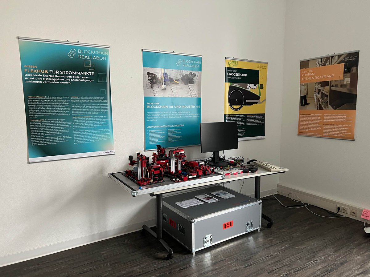 We made our demonstration center even more beautiful today. Our visitors were excited to see that you can actually touch and experience #Blockchain thanks to the hands-on show cases. 
#BlockchainNRW #BlockchainFuerAlle