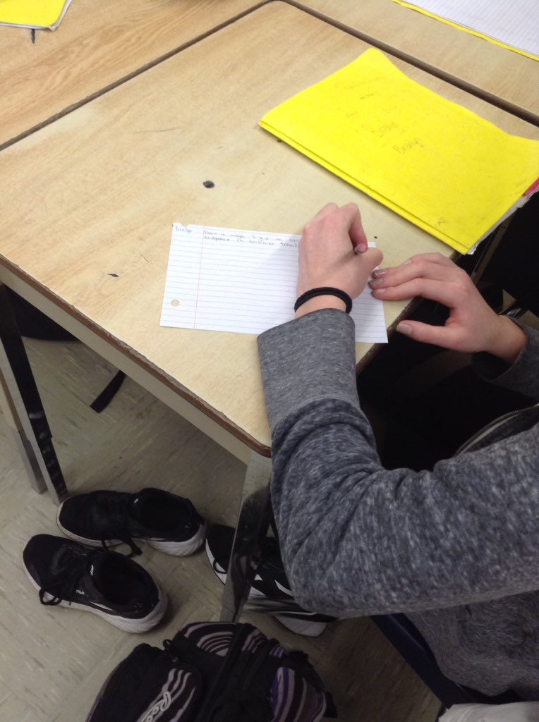 MmeCurrieWPS's tweet photo. Gr 8s @Westmount_ps showing off their French writing skills. Love how this provides so many entry points for different abilities. #tvdsbfsl https://t.co/xKRP0n70Ji
