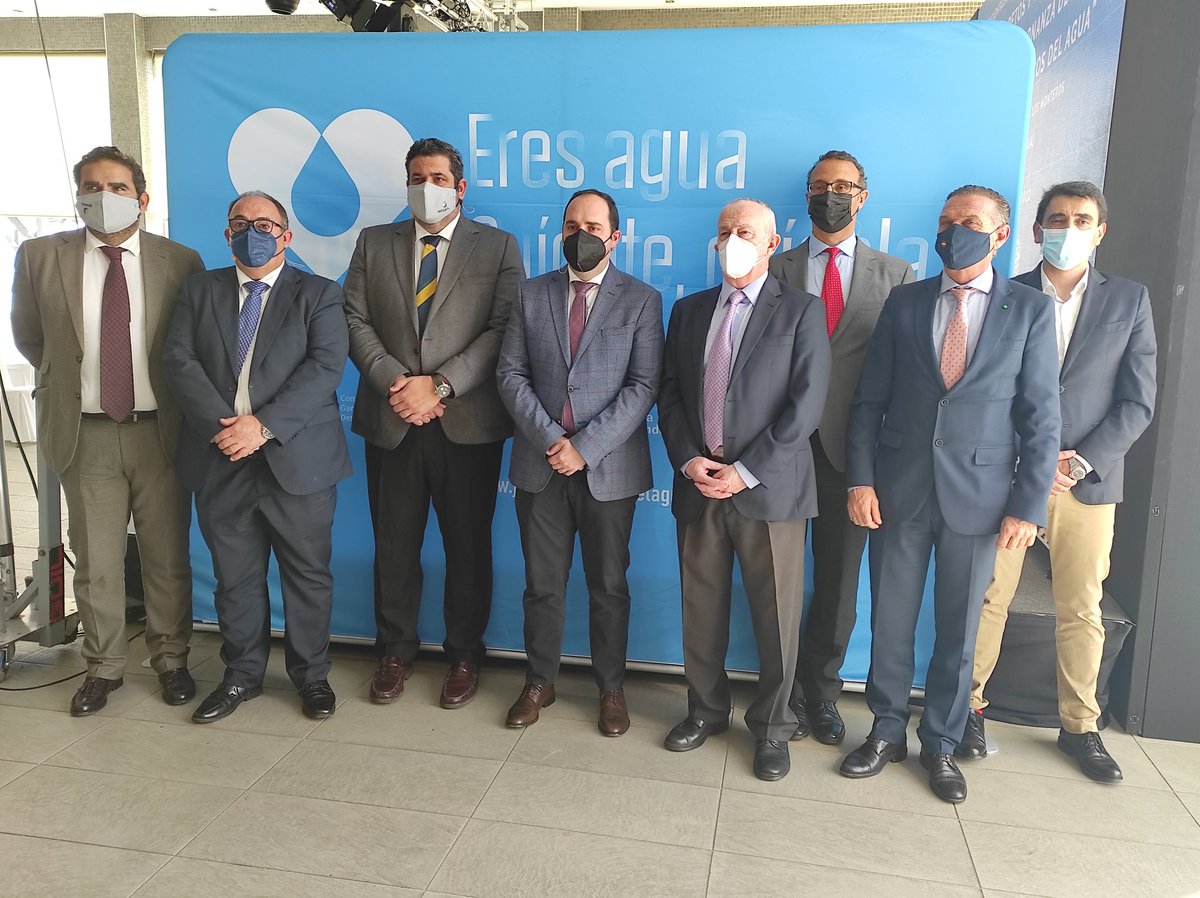 Celebramos en colaboración con <a href="/AcosolSA/">ACOSOL 💦</a> la Jornada "Nuevos retos y oportunidades en la #gobernanza de los servicios públicos del #agua". Ciclo de Encuentros para la #sostenibilidad del agua promovidos desde <a href="/ASA_Andalucia/">A.S.A. Andalucía</a> <a href="/AgriculturAnd/">Consejería AgriPesca</a> <a href="/AndaluciaJunta/">Junta de Andalucía</a> <a href="/EMASAMalaga/">EMASA</a> <a href="/arcgisa/">Arcgisa Comunicación</a>