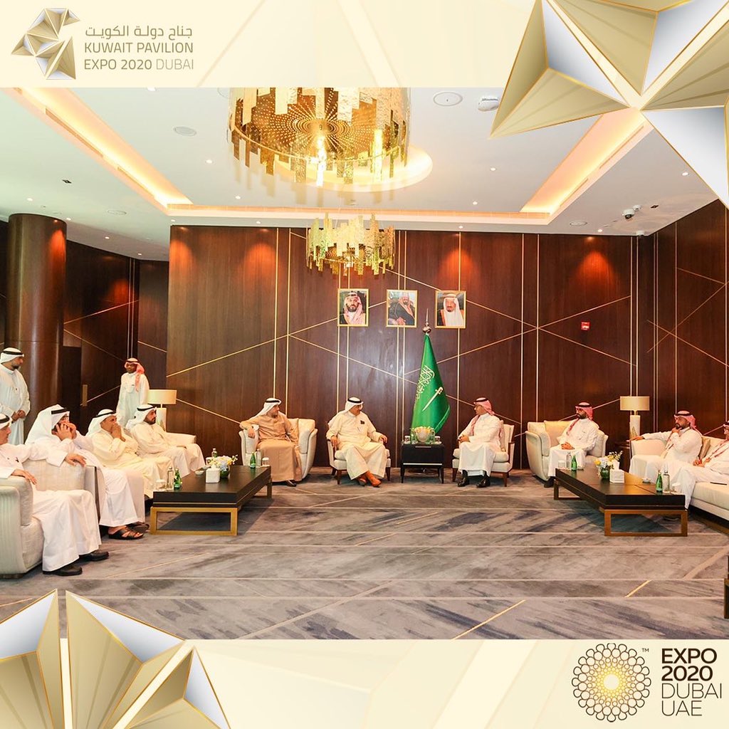 KuwaitExpo2020's tweet photo. سمو رئيس #مجلس_الوزراء #الكويتي الشيخ صباح خالد الحمد الصباح يزور #جناح_الكويت في #اكسبو_٢٠٢٠_دبي، ورافق سموه خلال الزيارة وزير الخارجية الشيخ الدكتور أحمد ناصر المحمد الصباح والوفد المرافق لسمو رئيس مجلس الوزراء. https://t.co/f2MJltDbMb