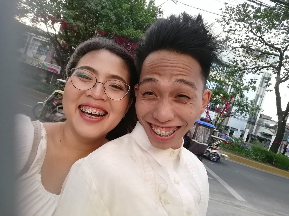 kuysding's tweet photo. One step closer. 
MARAMING MARAMING SALAMAT SAYO...
@allyzamarii_ https://t.co/VsVxyF9fzU