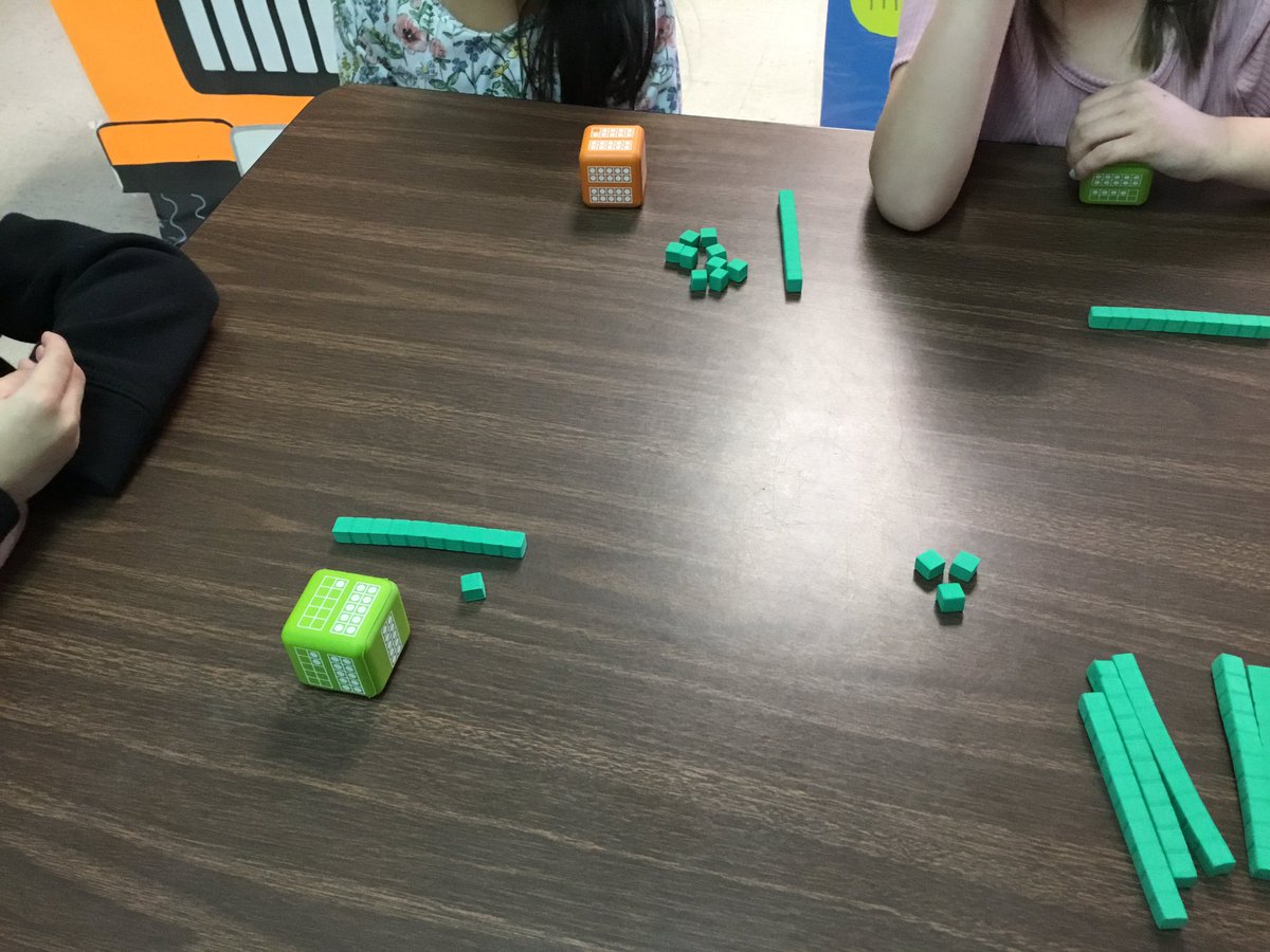 CFrascadore3's tweet photo. …practicing our counting skills by skip counting by 10’s and counting on from 10. We are also rolling tens-frame dice and then building our number that we count using tens and ones. @Willard_School https://t.co/5B226lmEyB