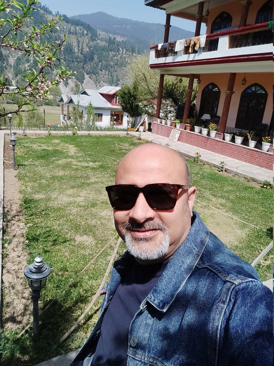 ankitkotwal1972's tweet photo. Bhaderwah is beautiful... Lovely weather and all natural... Loving it https://t.co/Bp06FK22R2