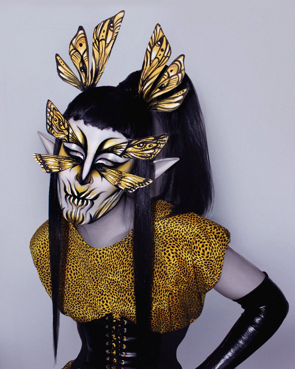 queenpythia's tweet image. Spring and summer not only give me seasonal depression, they also stress me out because there’s bugs everywhere! 😂 So here’s two insectoid looks for some reason! 🕷🦋