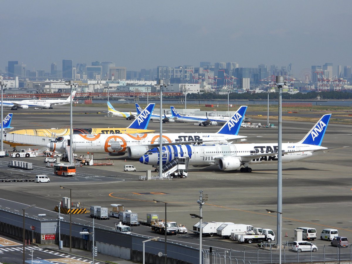 Fxhc6IhnwHnIyEO's tweet photo. この光景は忘れることはないだろう。ありがとうBB-8JET。お疲れ様でした!※令和4年3月31日(木)羽田空港で撮影 #JA789A #BB8JET #P3駐車場 #羽田空港 https://t.co/kToDHPYO4z
