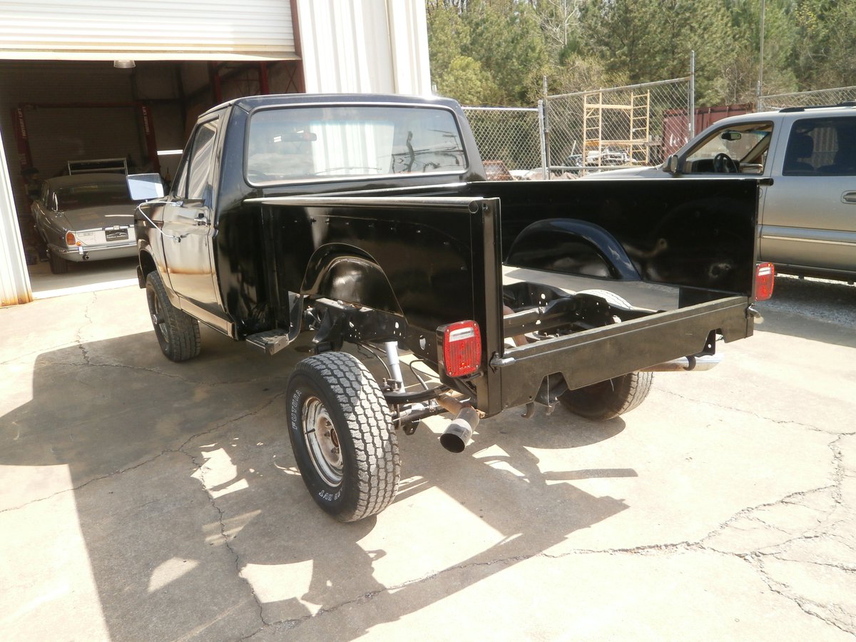 ImpatientInc's tweet photo. 1980 Ford F-150 (new arrival)

#ford #f150 #fordf150 #80ford #80f150 #80fordf150 #trucks #pickuptrucks #offroadvehicles #carrestorationsalabama #vintagecarrestorationsalabama #customcarshopalabama #alabasteralabama #alabastercarshop #impatientcreations https://t.co/7WTbuBFEbj
