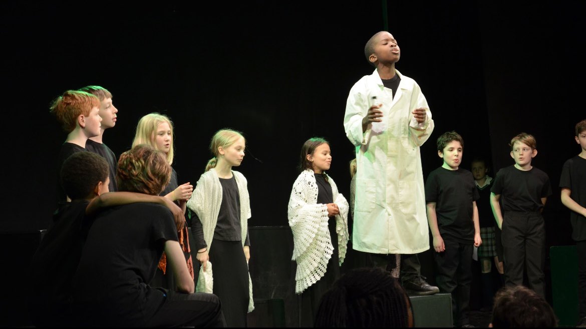 MonktonDrama's tweet photo. Some snap shots from The Keymaster performed by Year 5&6. What an incredible show! We couldn't be prouder 👏🏽 #TheKeymaster #MonktonPrep #MonktonCreativeArts https://t.co/1q7ZYfjTq9
