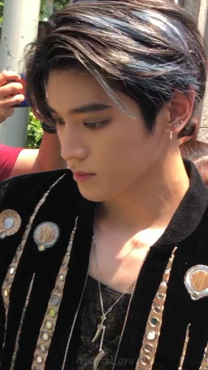 readyset_gyu's tweet image. 헤피 만우절 🌟

#NCT #NCT127
#TAEYONG #태용