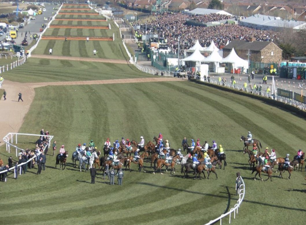 racingblogger's tweet image. 🇮🇪 If KING FERDINAND wins the 5.35 at Wetherby today I'll give £50 CASH 💷 to one of you lucky people!

To Enter: 👇 

1️⃣ RT this Tweet
2️⃣ Follow @racingblogger

👉 instagram.com/racingblogger/

 #GrandNational #London #Snow