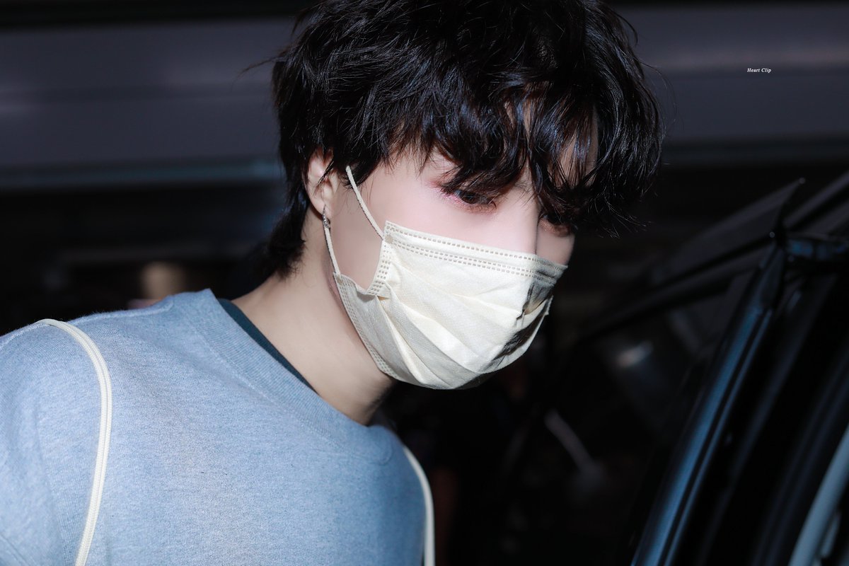 HeartClip_403's tweet image. 에이티즈오빠들 기다리다 내 눈앞에 쟈니

#nct #쟈니 #JOHNNY #만우절