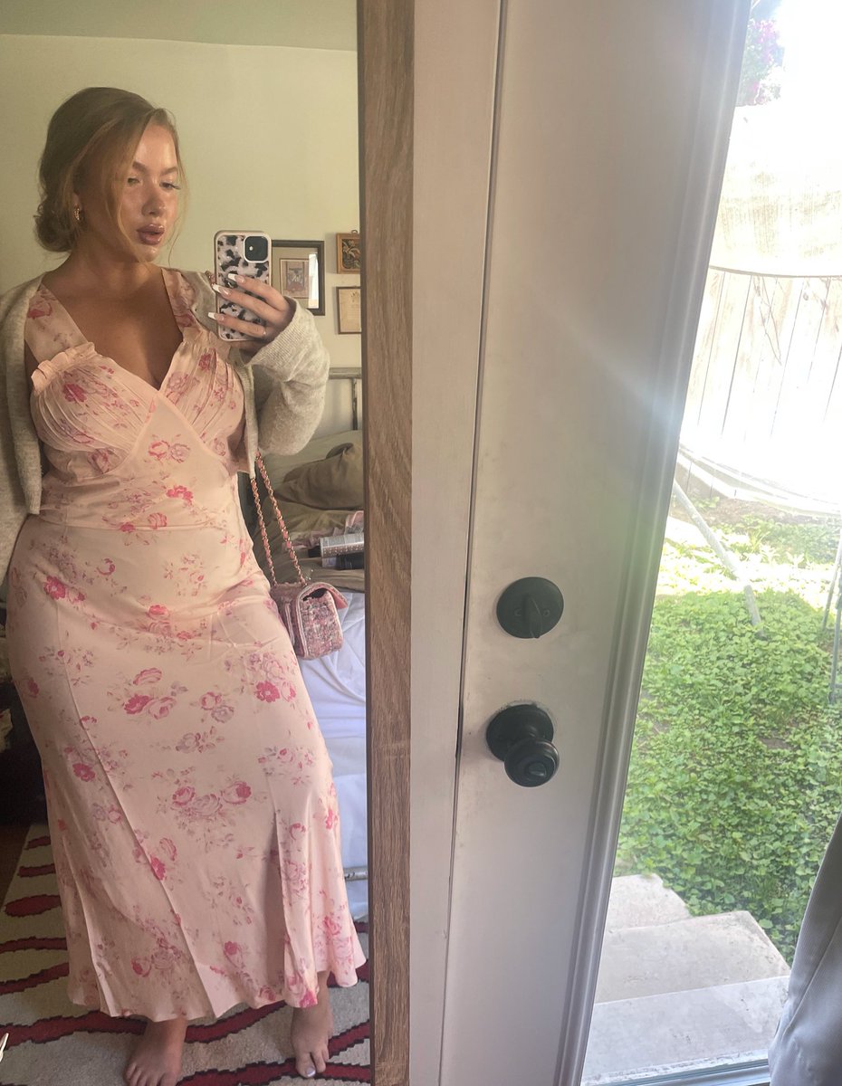 Jane Belfry tweet media