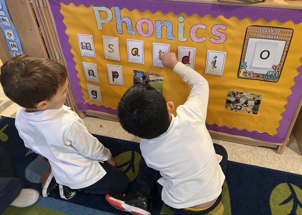 BISCLPNursery's tweet image. Phonics fun in the Glorious Gruffalos! Can you spot our sound of the week? 🔍 @BISCLincolnPark