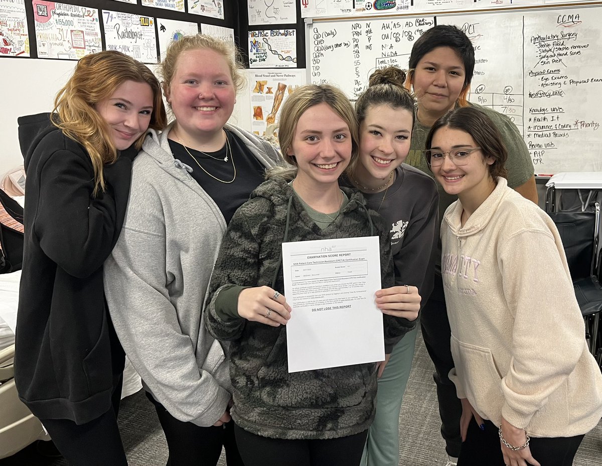 nursepmilli's tweet photo. Lake Creek’s first Patient Care Technician class had 💯 pass rate today on the certification exam 😀😀So proud of these girls!! #RO4R #lakecreeklions #NHA #PCT @MISDCareerTech @LakeCreekHS @Counselors_LCHS https://t.co/Whs4EJ0FYx