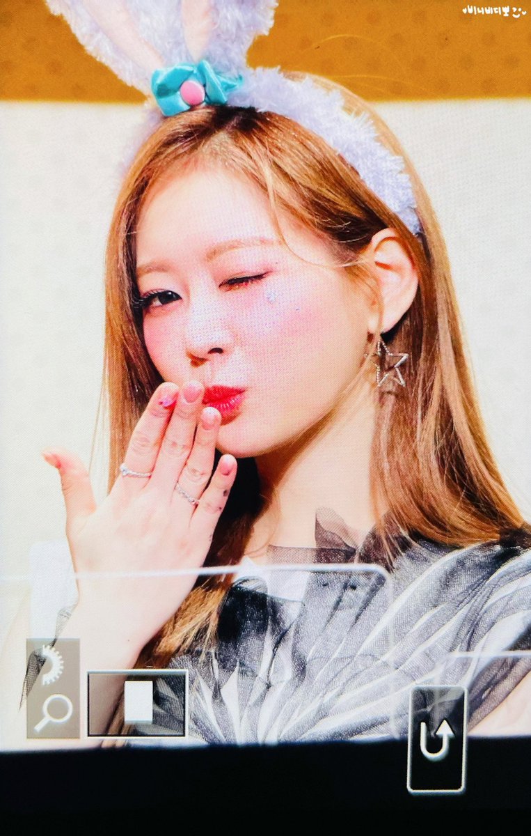 HRJVISUAL's tweet image. 220305 프리뷰

🐰💕

#CherryBullet #체리블렛
#BORA #김보라 #보라 
@cherrybullet
#AprilFoolsDay