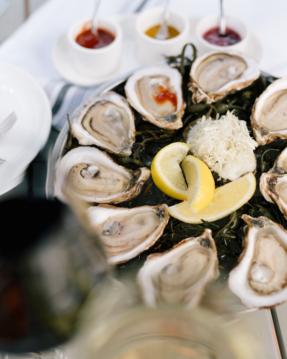 Sip Suck Horray to the weekday with 'Shuck-tail Hours' at Pure Spirits! 🥂⁣⁣
⁣⁣⁣⁣⁣
ICYMI: happy days (and hours!) are officially here! ⁣⁣⁣
⁣⁣
⁣⁣⁣🦪 Two-Buck-A-Shuck oysters⁣⁣⁣⁣
🍷 $10 glasses of white, red &amp; secco⁣⁣
🗓 Monday to Friday, from 3 - 6 pm⁣⁣