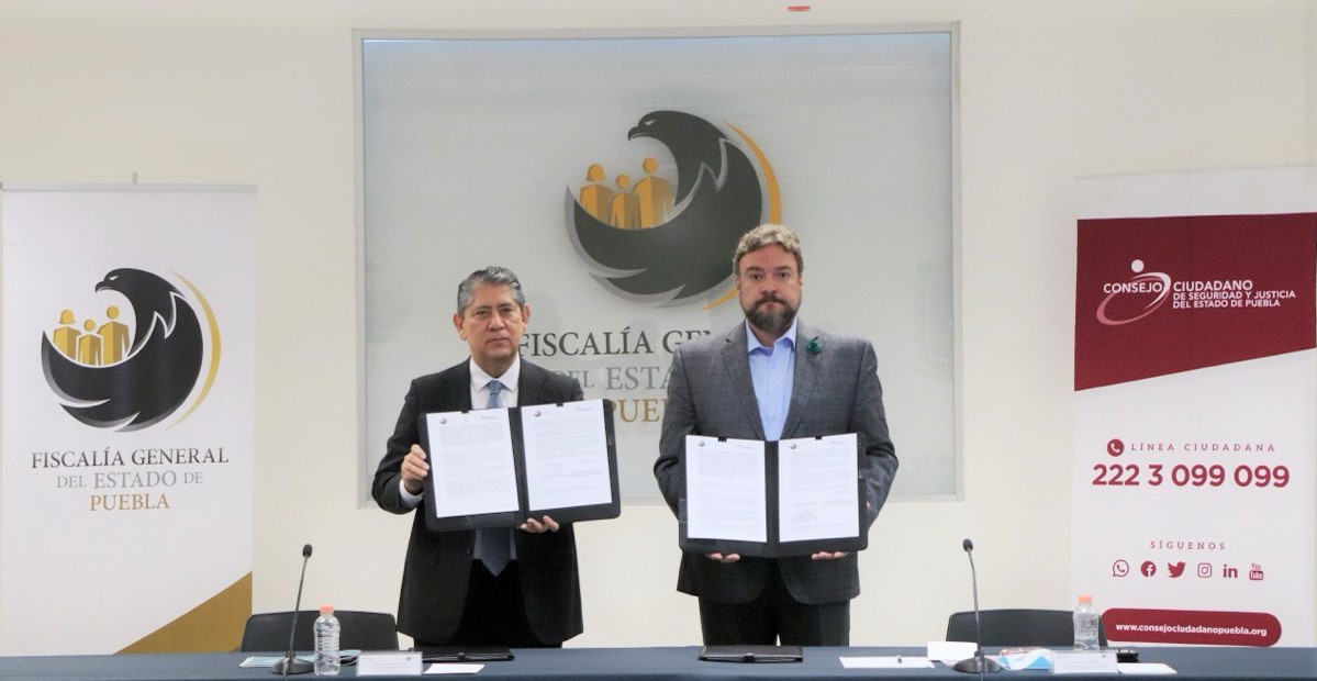 CCSJPuebla's tweet photo. 🗞️#HoyEsNoticia
✍️📃#CCSJP Y @FiscaliaPuebla renuevan colaboración en favor de la ciudadanía
Da clic a este enlace para leer más👉https://t.co/eybGyds1SZ https://t.co/c1M4Wt3IeN