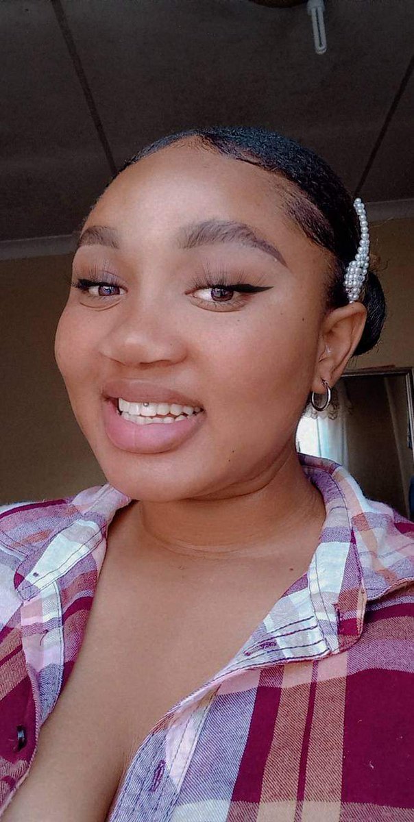 SothoPamqueen's tweet photo. Fuck a Brazilian, my baby  hair look Indian
She smart plus she worth a couple millions🤗🤗🤗😋😋

Dumelang baloi badi 31🍻🕯🕯 https://t.co/IOY9sE7CwP