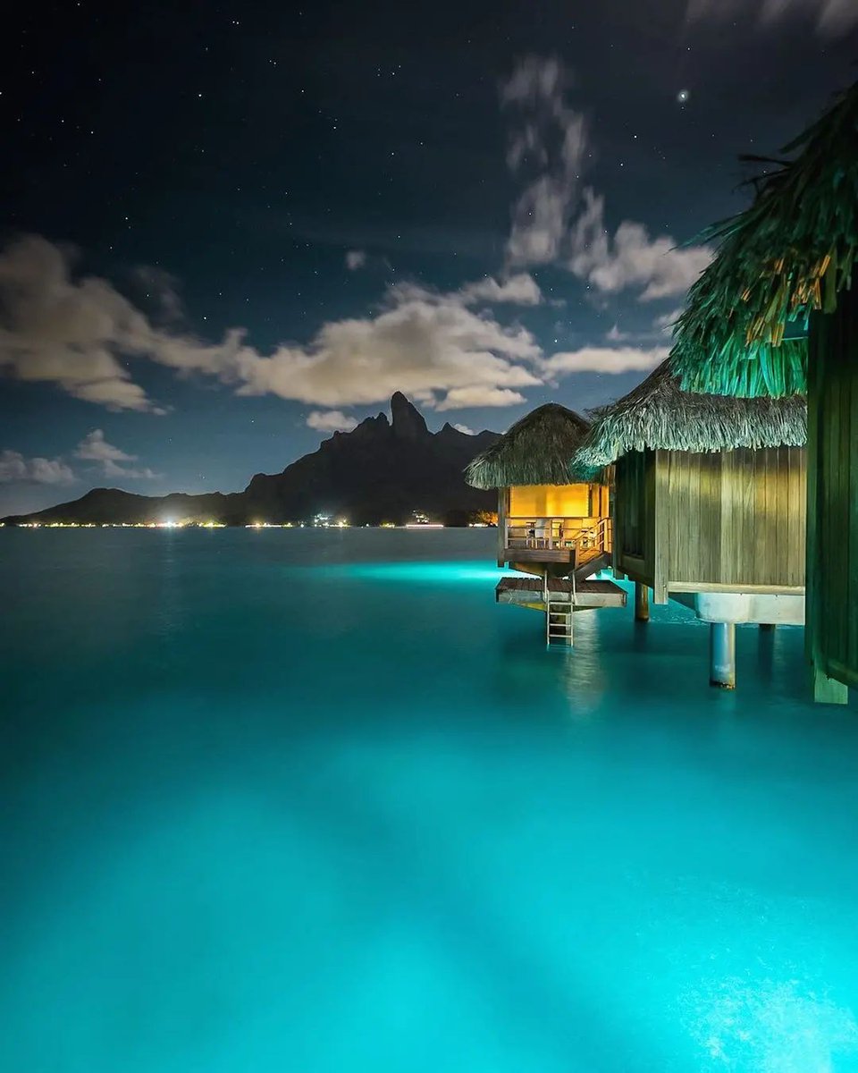 Bora Bora by night