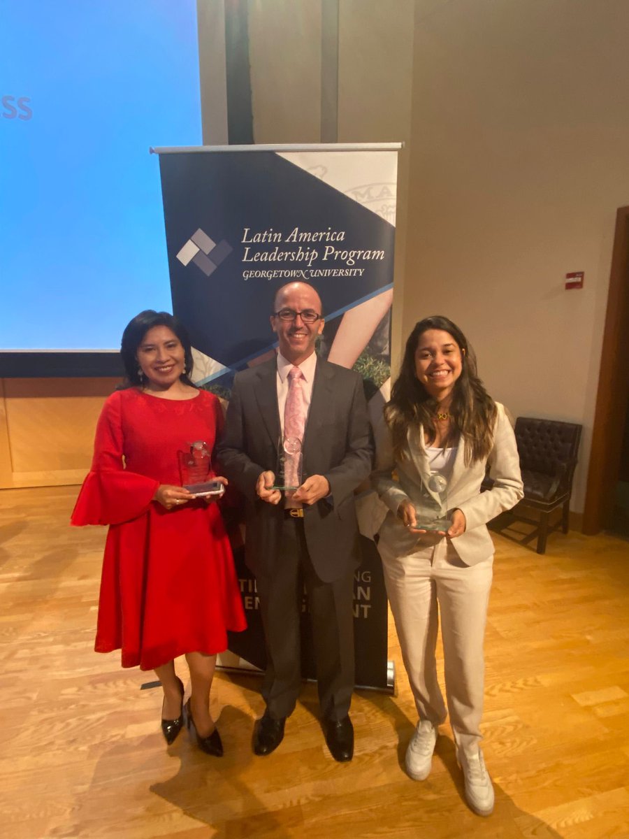 #ImpactAward 2020 (<a href="/allisonsil/">Allison Silva</a>), 2021 (<a href="/kgentf/">Kenneth Gent Franch</a>) y 2022 (<a href="/jenifercolpas/">Jenifer Colpas</a>) 👏 <a href="/GeorgetownLatAm/">Georgetown LatAm</a> <a href="/ILGAlumni/">ILG Program Alumni</a>