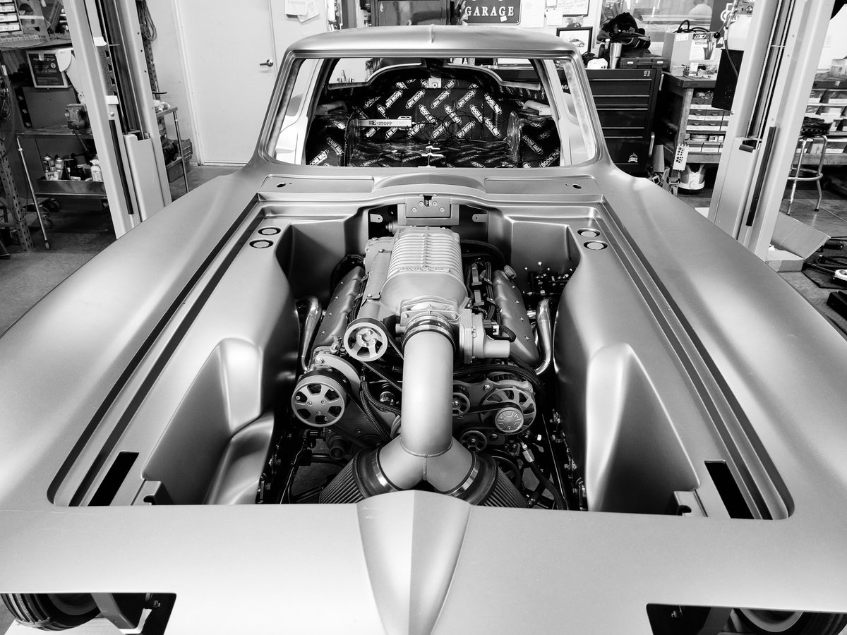 DesignEngInc's tweet photo. We cannot wait to see this Split Window once Eddies Rod & Custom is done putting their magic touch on it! Loaded with Boom Mat to ensure a comfortable ride no matter where you are headed.
#DesignEngineeringInc #DEI #BoomMat https://t.co/gmK2XoHZUQ