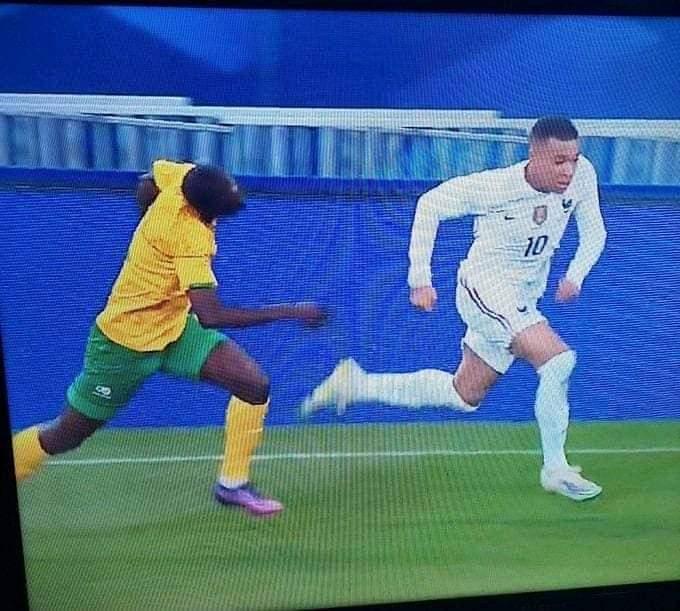 Ay ke i give up. Mayiyekwe ke le😂😂😂