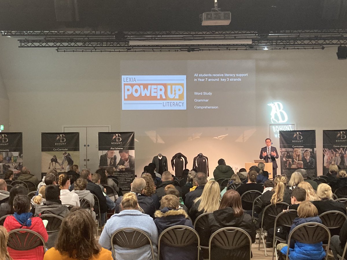 BohuntWorthing's tweet photo. Wonderful to meet so many new parents and students tonight for our Y7 Welcome Evening #startinghighschool #enjoyrespectachieve https://t.co/8uErzoemsp
