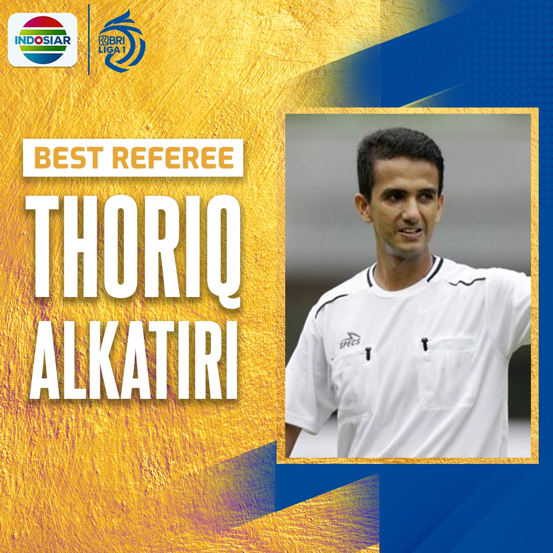 Indosiar's tweet photo. Thoriq Munir Alkatiri terpilih sebagai Wasit Terbaik BRI Liga 1 2021-2022.

#BRILiga1 #BRILiga1Awards #BestReferee https://t.co/VLb5a2dUOA