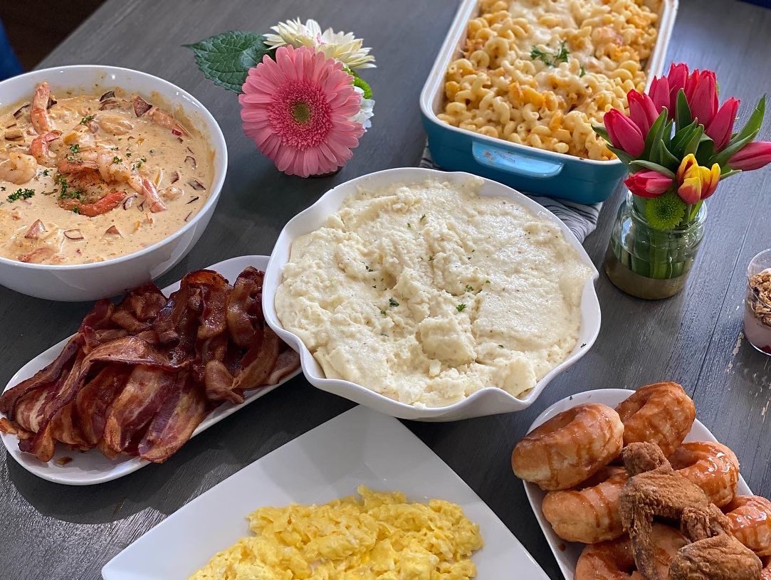 vmexperiences's tweet photo. Let @vmexperiences set your table this Easter.
#vincentmykalexp #privatechef #artistchef #settingthetable #holidayeats #experience #experiencethis #chef #cheflife https://t.co/ZtoCJ6UcVb