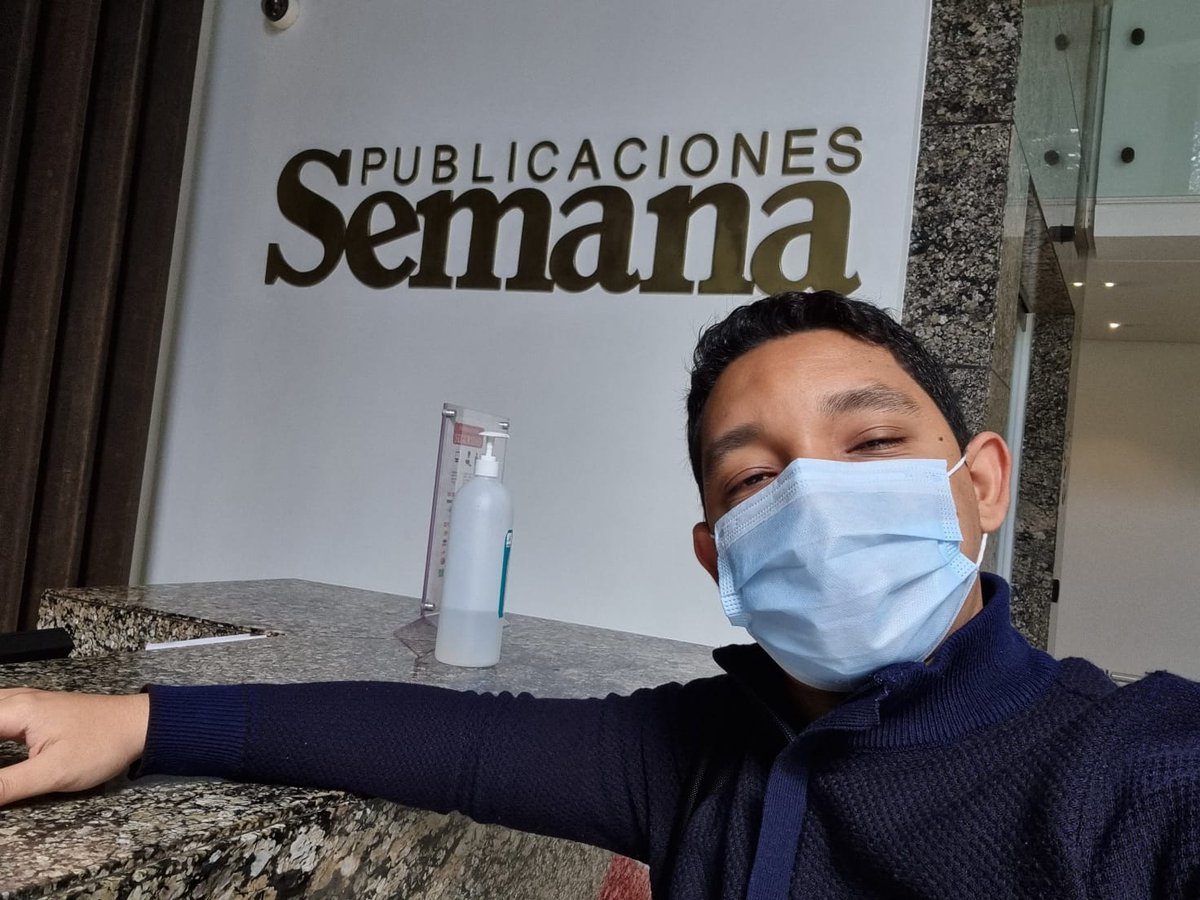 Hoy nuestro CEO <a href="/RobertMoralesO/">Roberto Morales</a>  estuvo en la sede de <a href="/RevistaSemana/">Revista Semana</a> en Bogotá hablando sobre Certika y el auge de la tecnología #Blockchain en la certificación de documentos digitales. 

¿Quieres conocer los detalles de la entrevista? Déjanos tu comentario aquí 👇