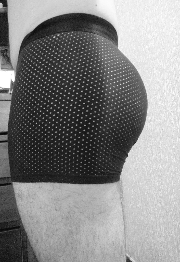 Sebasti42130204's tweet photo. Debo ingresar al gym.. https://t.co/y17K6JxKdq