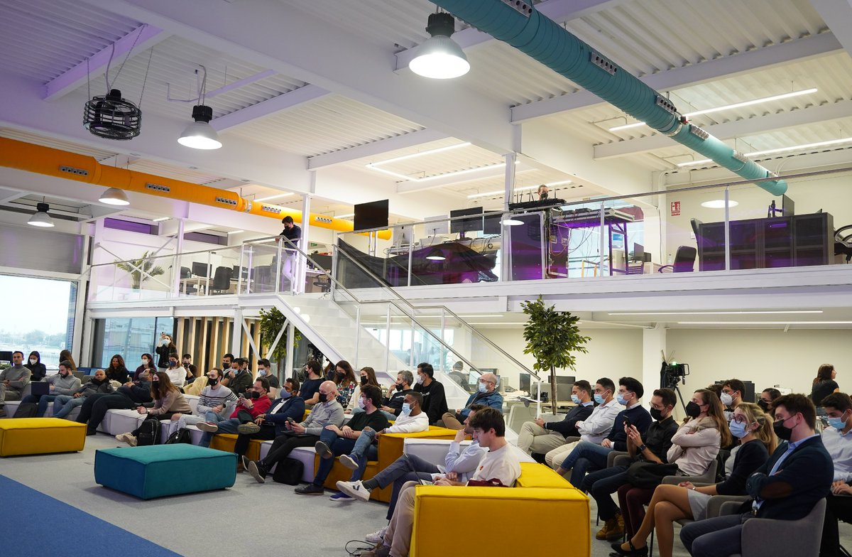 📸 Segundo encuentro de 'On the way to scaleup' organizado junto a @WayraES en las 📍 oficinas de <a href="/insidezeusdata/">ZEUS by LLYC</a>

Gracias <a href="/adridomper/">Adrian Domenech</a>, <a href="/fvsegarra/">Fran Villalba Segarra</a>, <a href="/IrisCuevasEU/">Iris Cuevas</a> y <a href="/MoralesCarles/">Carles MB</a> por compartir vuestras experiencias con los asistentes 🚀