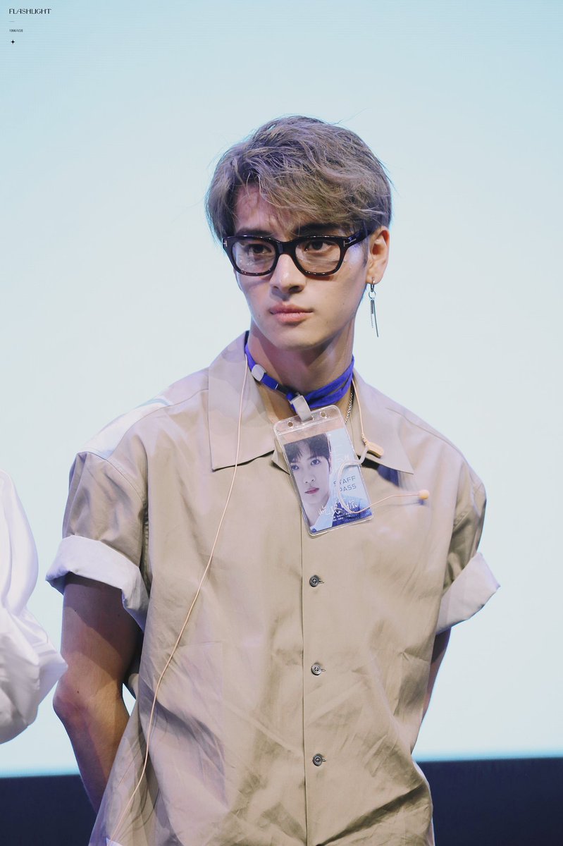 _Flashlight___'s tweet image. Happy April Fool’s Day🤪
@am_antime