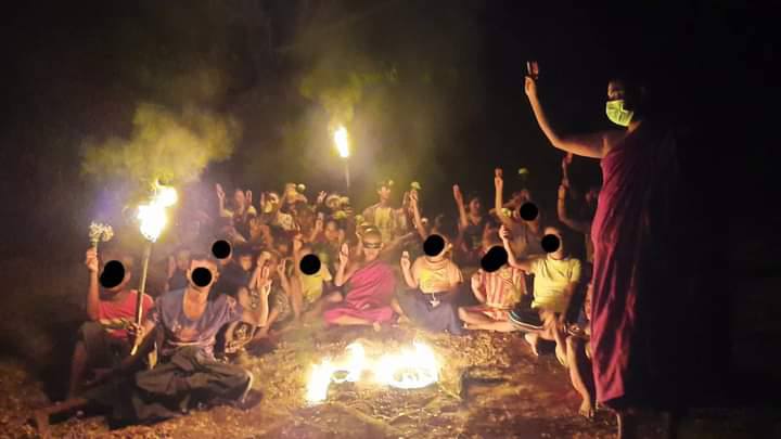 Revolutionary group from #Mandalay, Pyigyidagun Tsp,staged a regular night protest rally against the murderous military junta. #US_SanctionMOGE #2022Mar31Coup #WhatsHappeningInMyanmar