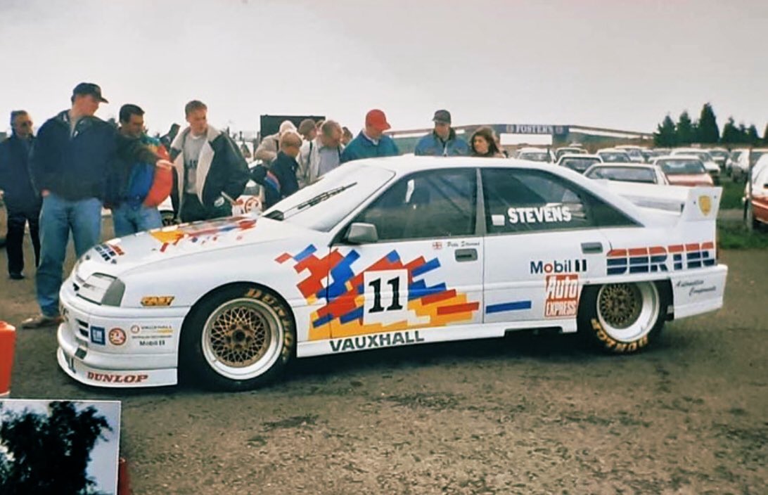 Thundersaloons's tweet photo. From The Archive: The Vauxhall Carlton TS6000 always attracts a crowd!  Captured here on display for Vauxhall at Silverstone during the 1992 BTCC meeting 🏁

#Thundersaloons #Silverstone https://t.co/B0I7aj5xXP